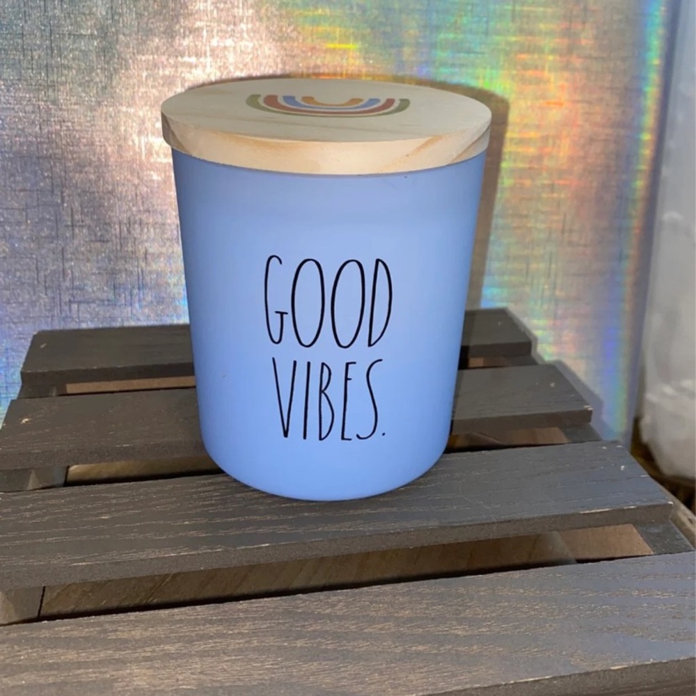 Rae Dunn candle